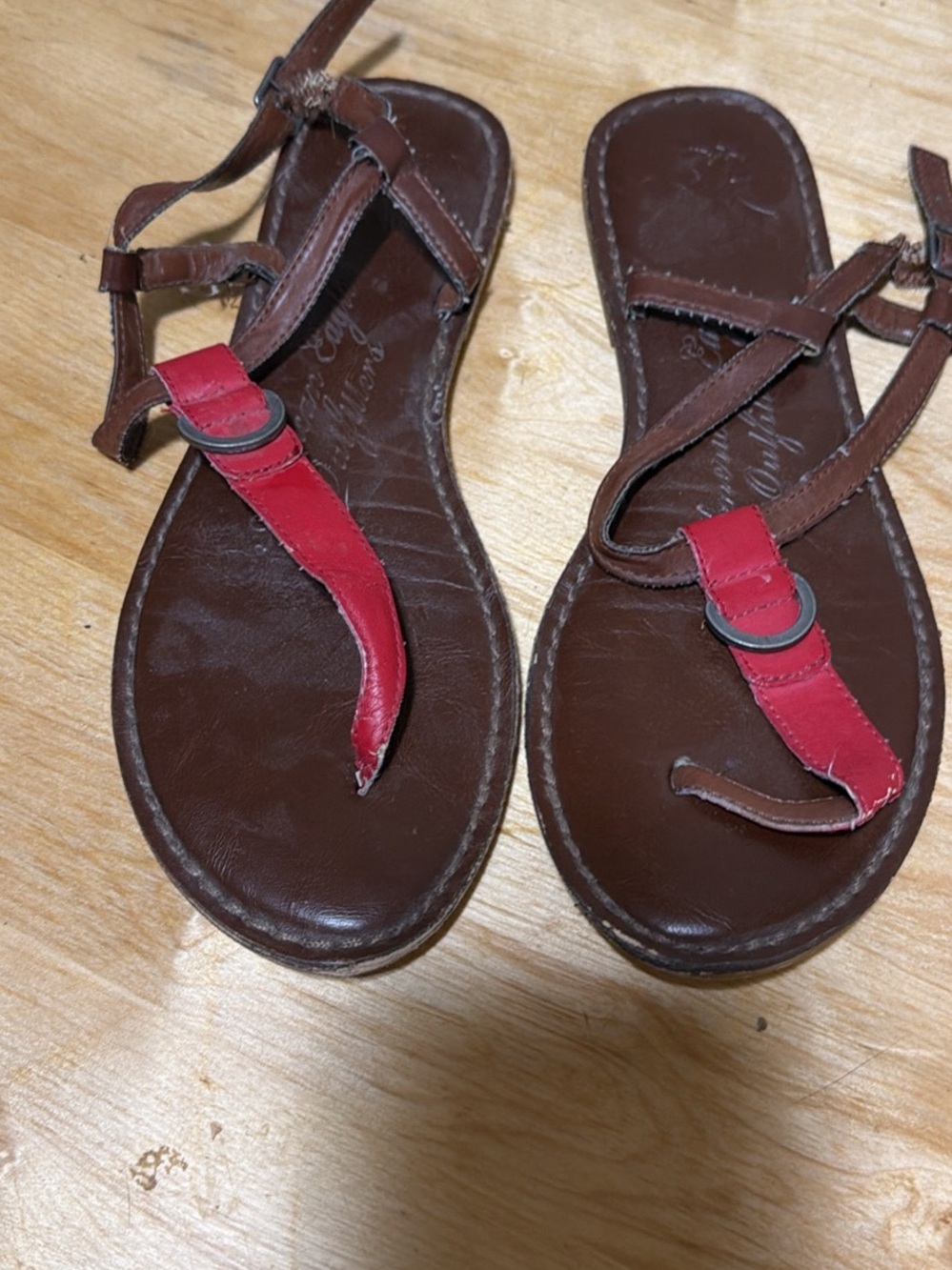 American Eagle Outfitters Brown Sandals with Red Accent Strap